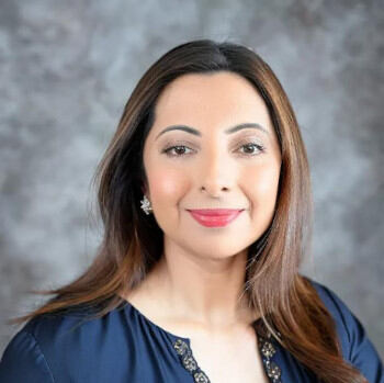 Hira_Siddiqui_headshot